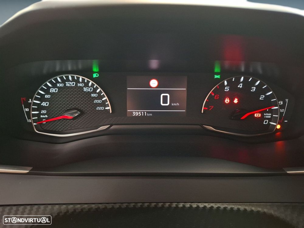 Peugeot 2008 1.2 PureTech Active Pack - 18