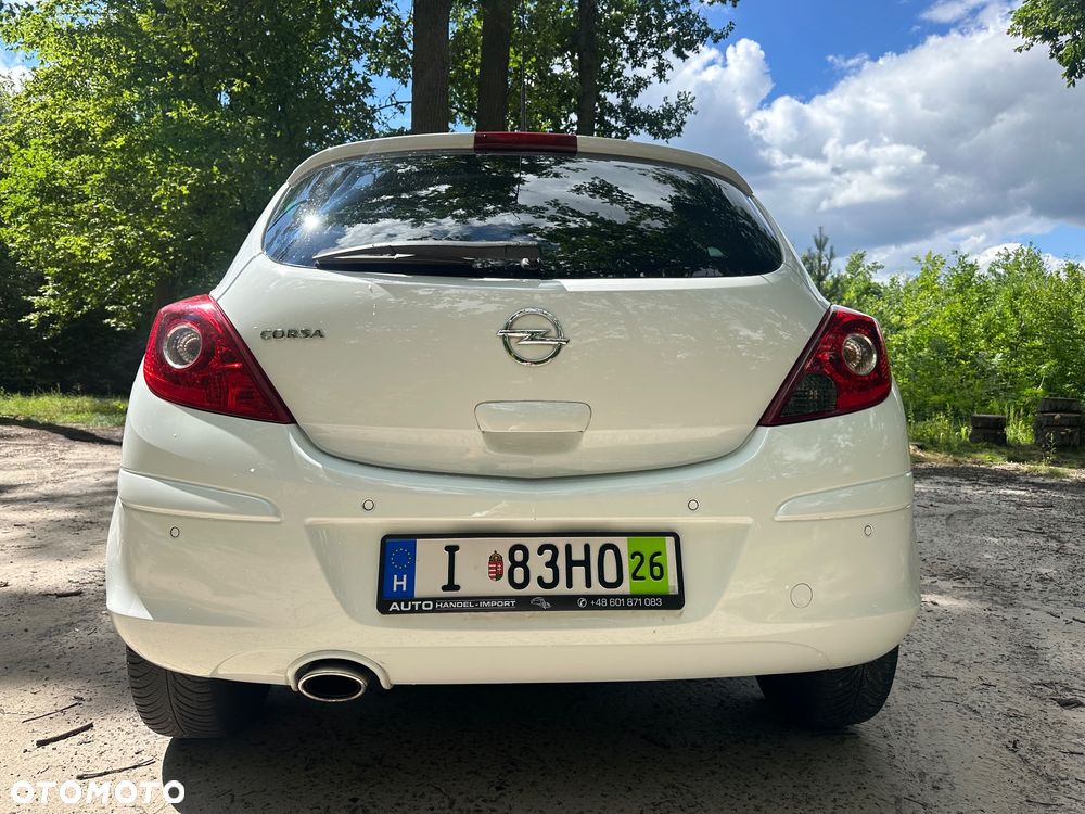 Opel Corsa 1.4 16V Automatik 150 Jahre - 9