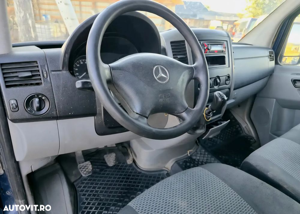 Mercedes-Benz Sprinter - 5