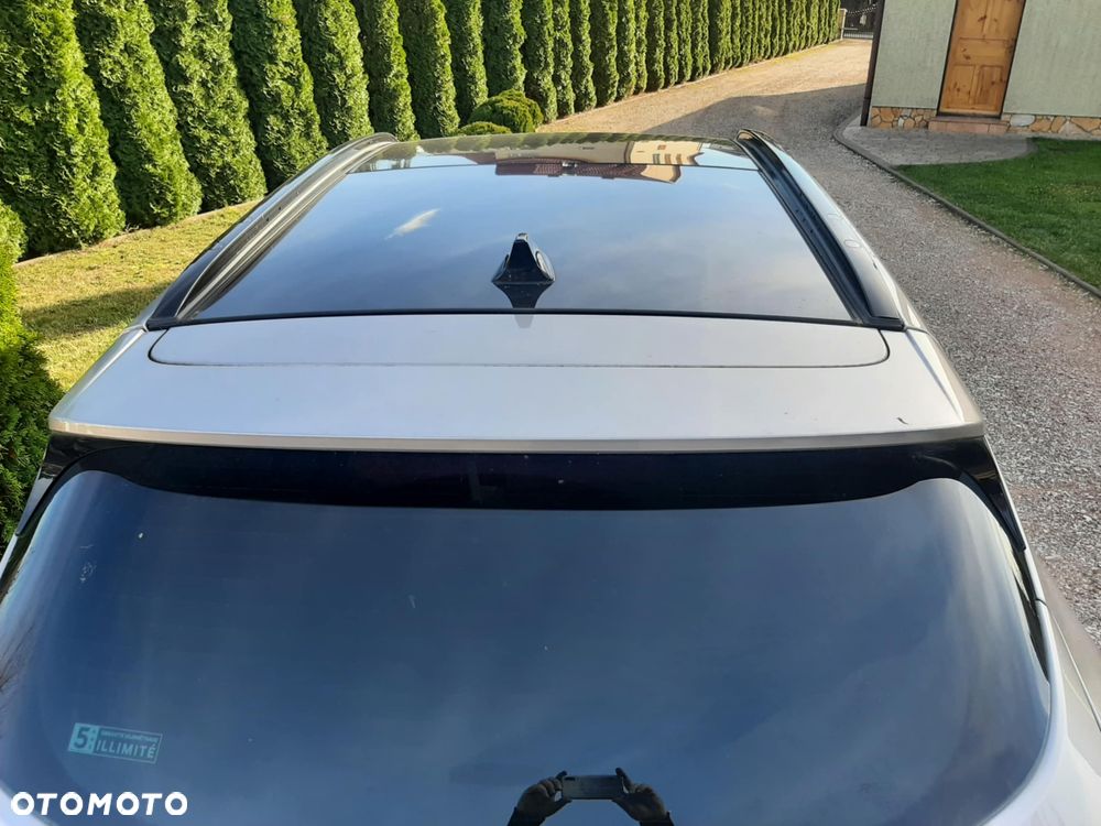 Nissan Qashqai 1.5 dCi TEKNA - 8