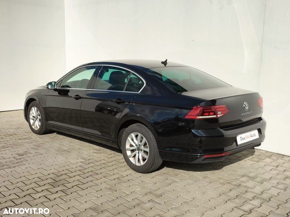 Volkswagen Passat - 3