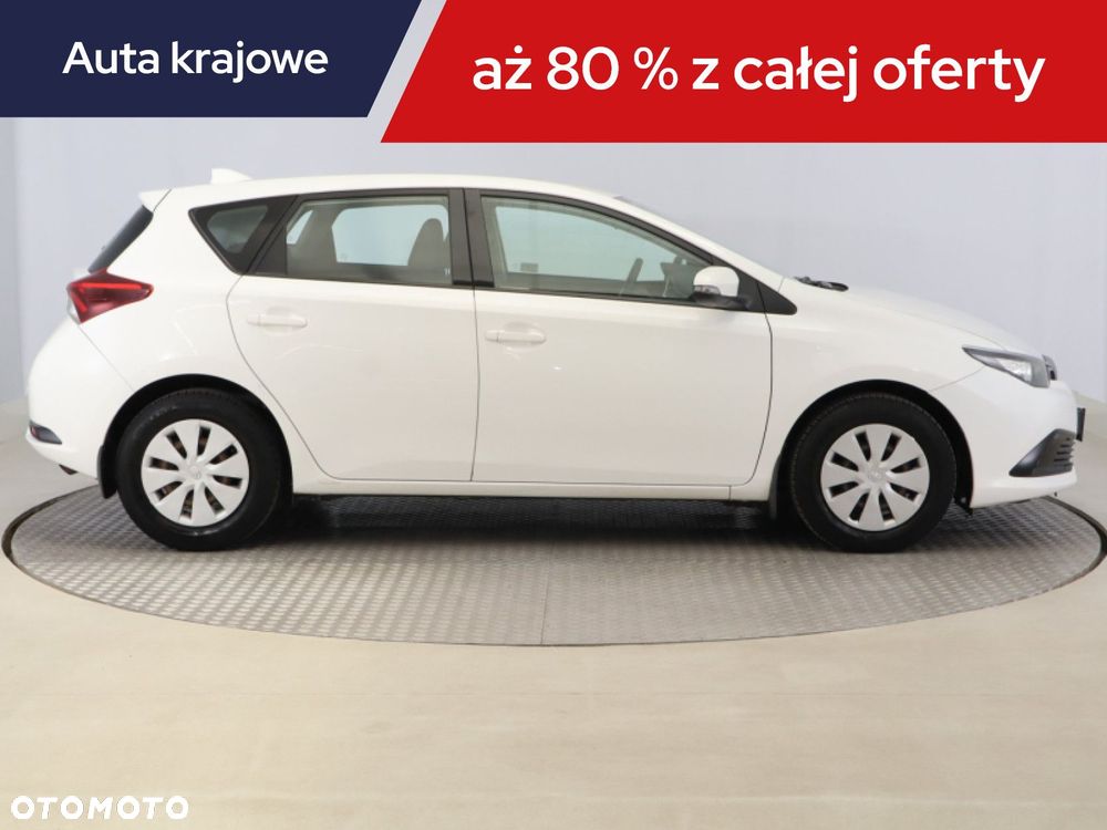 Toyota Auris - 8