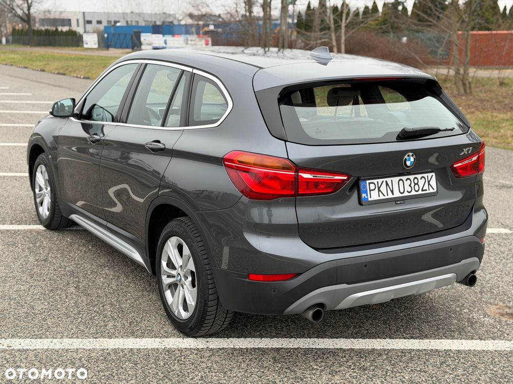 BMW X1 xDrive20i xLine sport - 12