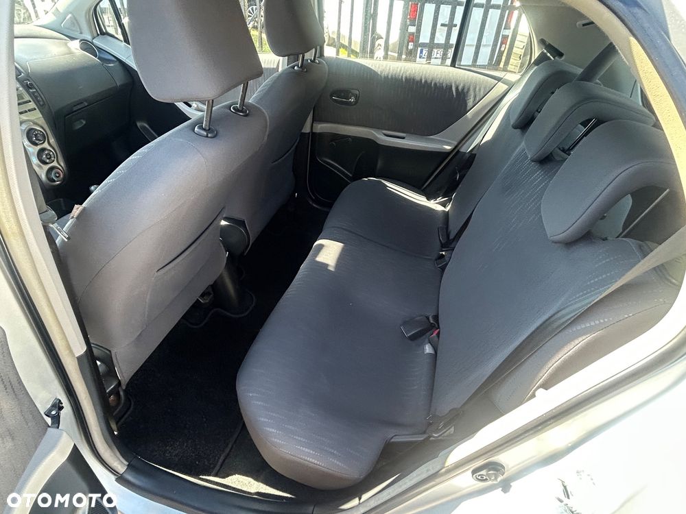 Toyota Yaris 1.33 Sol MM - 15