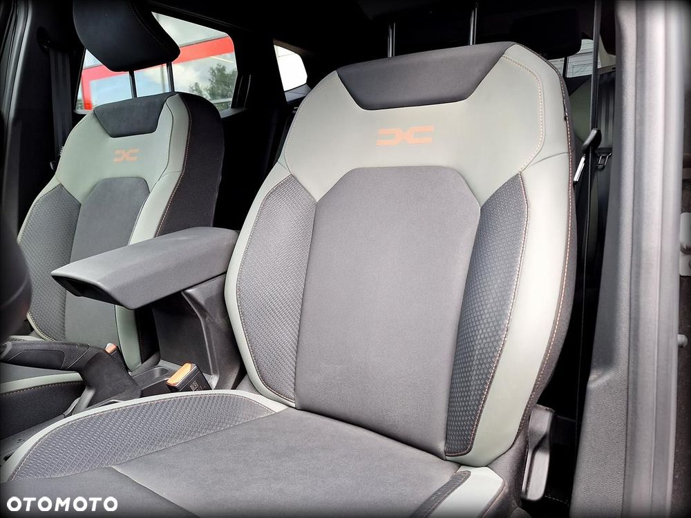 Dacia Duster 1.2 TCe mHEV Extreme - 11