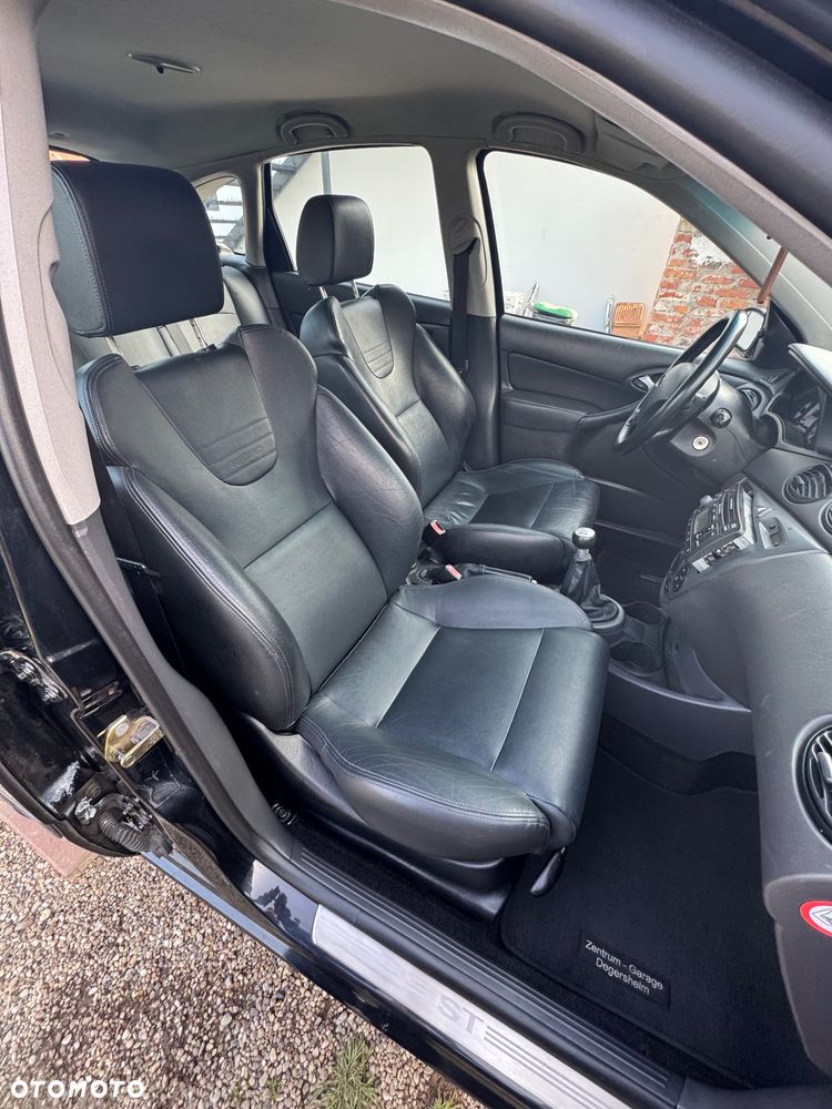 Ford Focus ST170 - 33