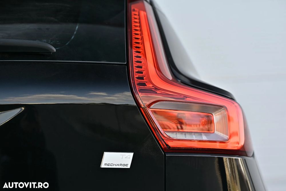 Volvo XC 40 Recharge T5 Twin Engine AT7 Inscription Expression - 38