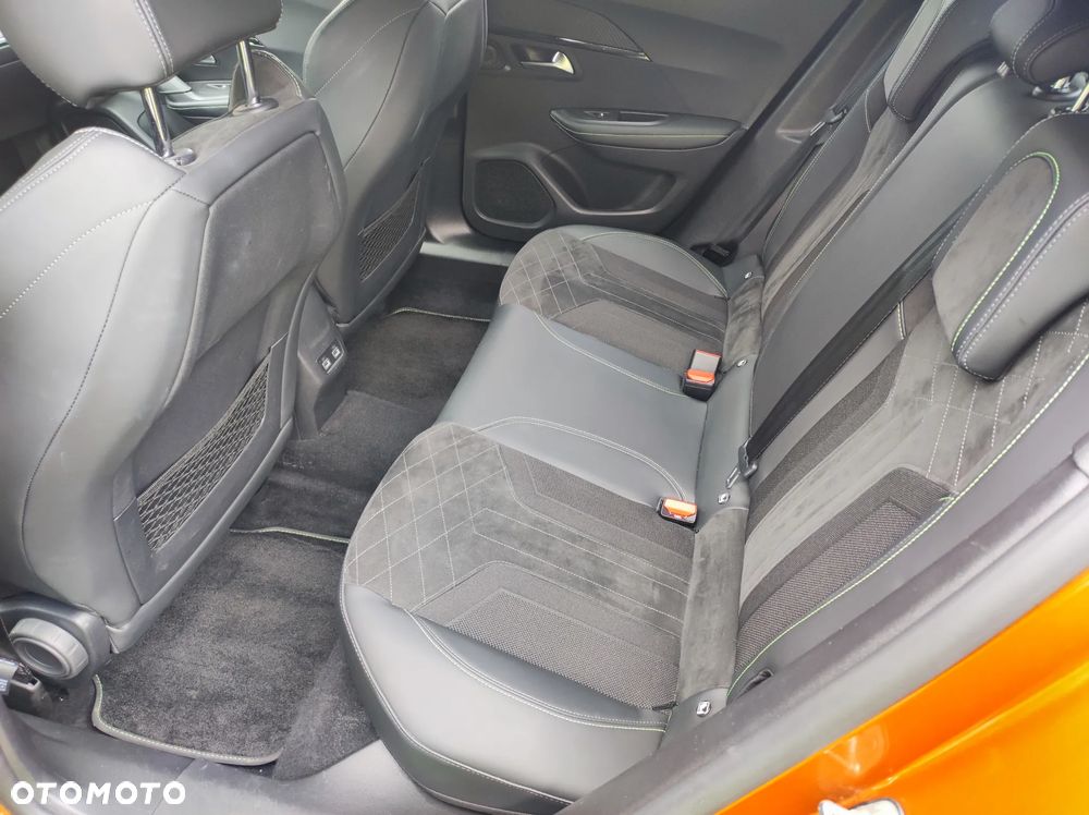 Peugeot 2008 1.2 PureTech GT Pack S&S EAT8 - 9