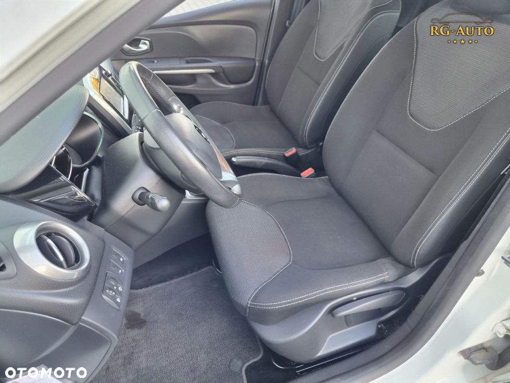 Renault Clio - 29