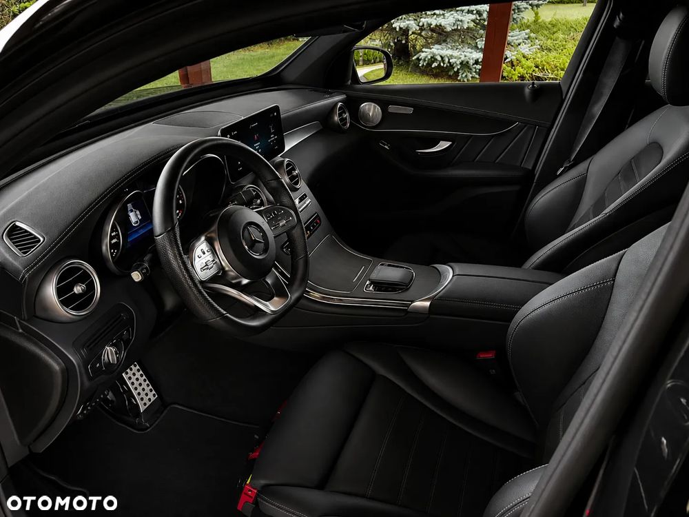 Mercedes-Benz GLC 200 d 4Matic 9G-TRONIC AMG Line Plus - 21