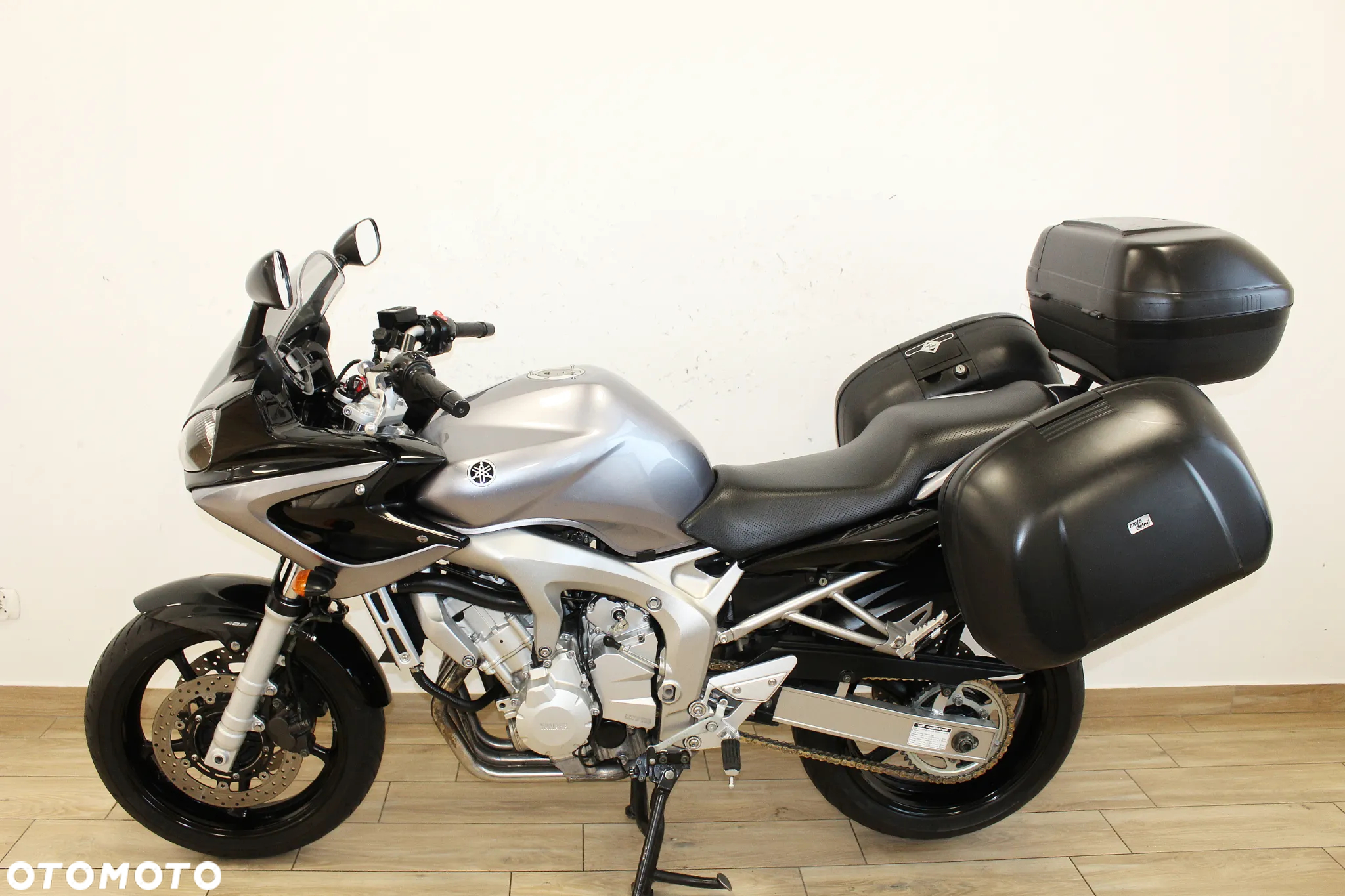 Yamaha FZ - 5