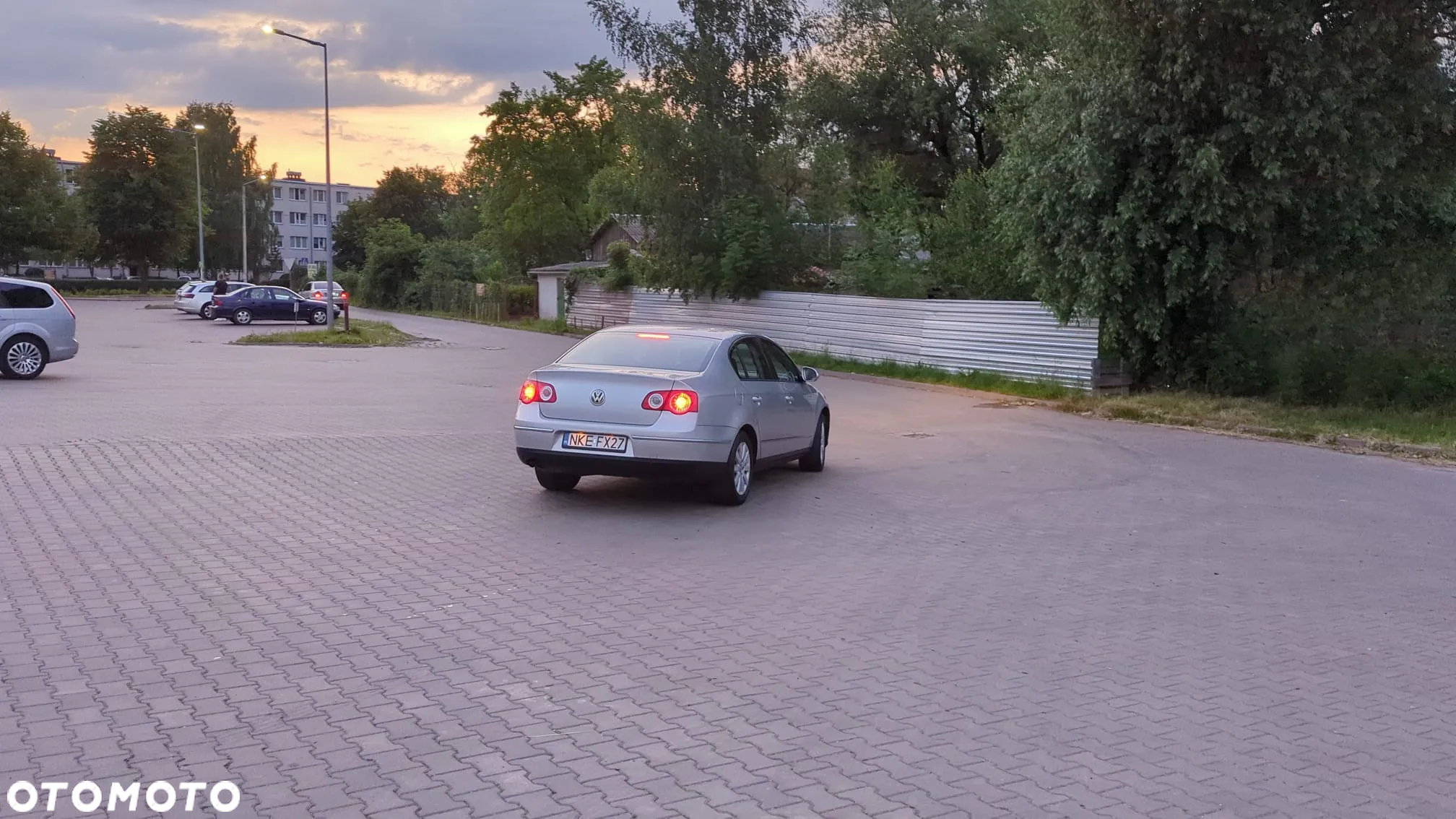 Volkswagen Passat 1.9 TDI Trendline - 3