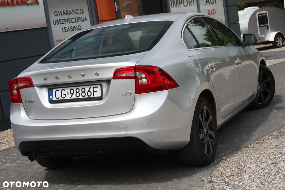 Volvo S60 D3 Geartronic Momentum - 18
