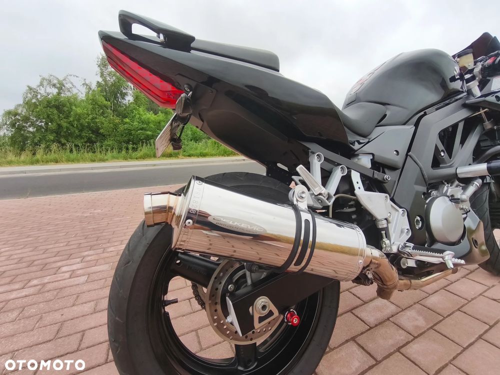 Suzuki SV - 11