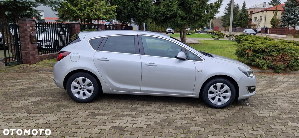 Opel Astra 1.4 Turbo Exklusiv - 8