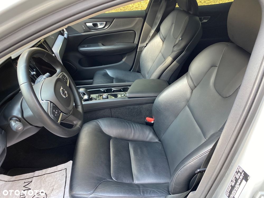 Volvo S60 T5 Drive-E Dynamic Edition (Kinetic) - 14