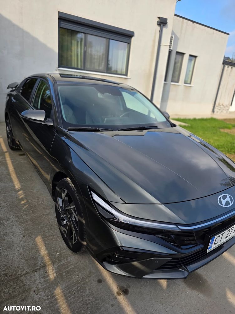 Hyundai Elantra 1.6 l 123 CP CVT Exclusive Navi - 10