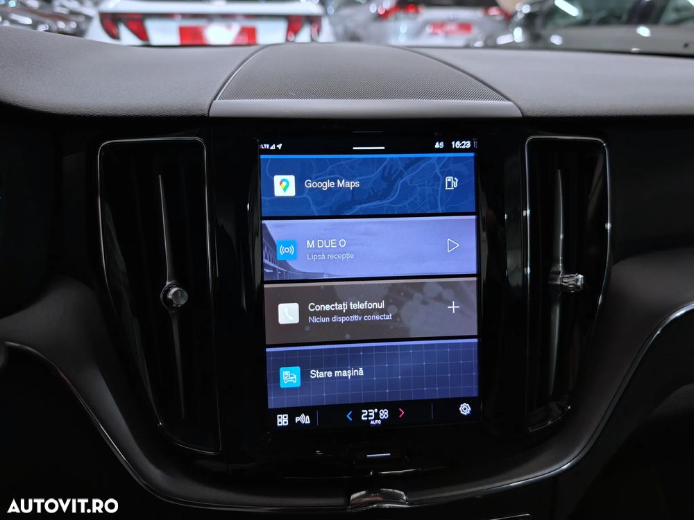 Volvo XC 60 B4 MHEV Momentum Pro - 20