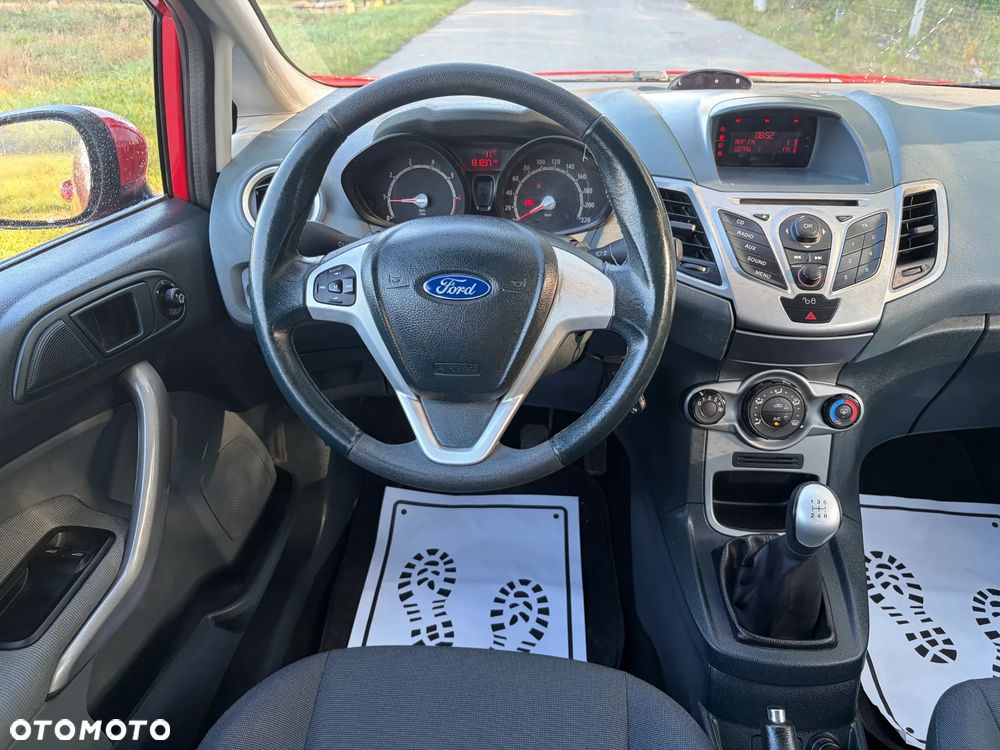 Ford Fiesta 1.25 Ambiente EU5 - 18