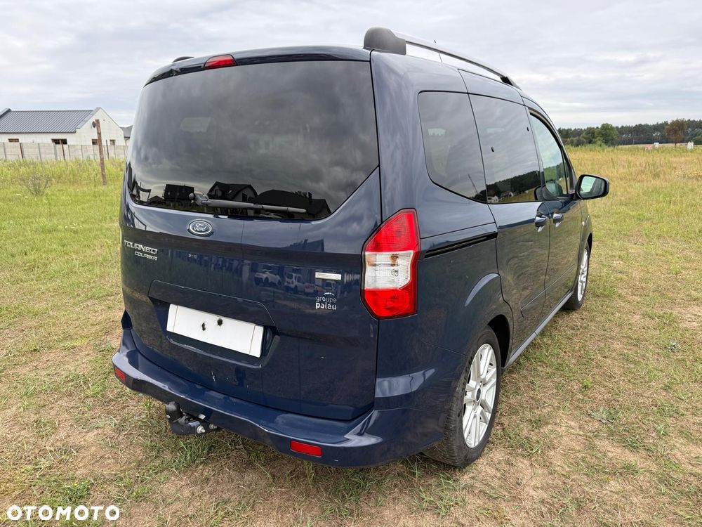 Ford Tourneo Courier 1.0 EcoBoost S&S Titanium - 8