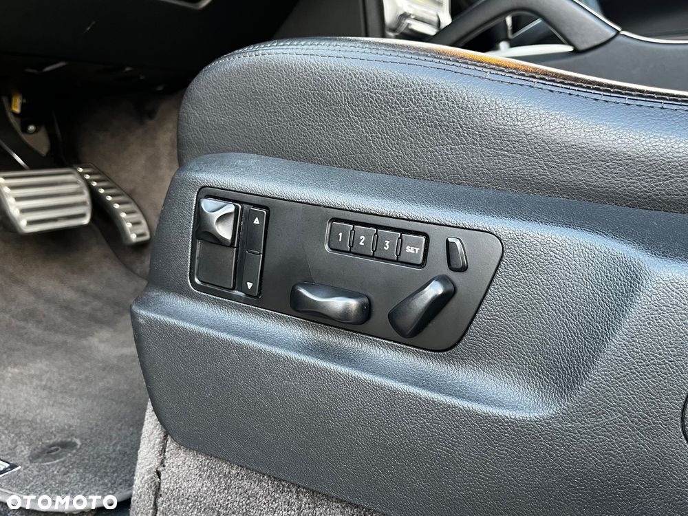 Porsche Cayenne - 10