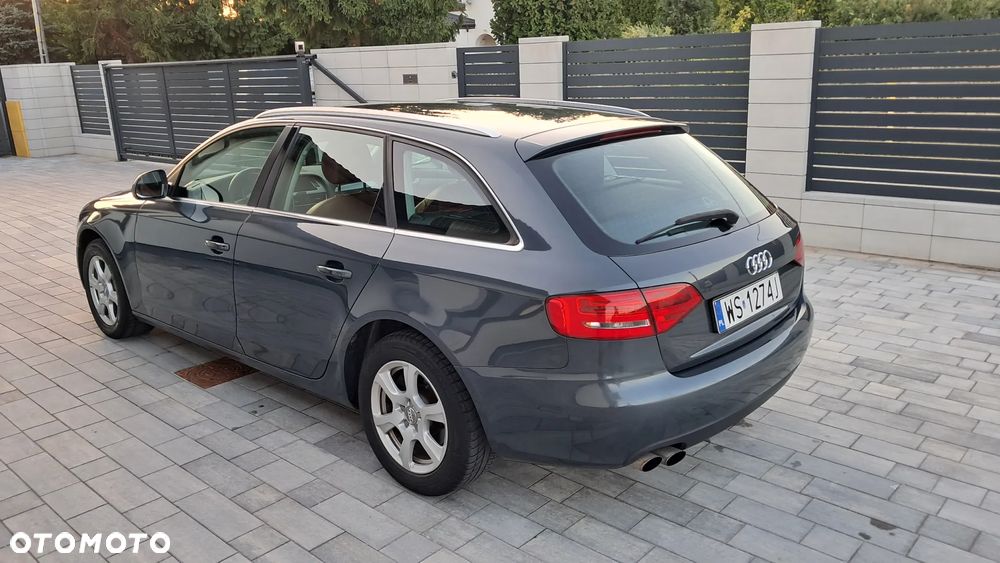 Audi A4 Avant 2.0 TDI ultra - 12