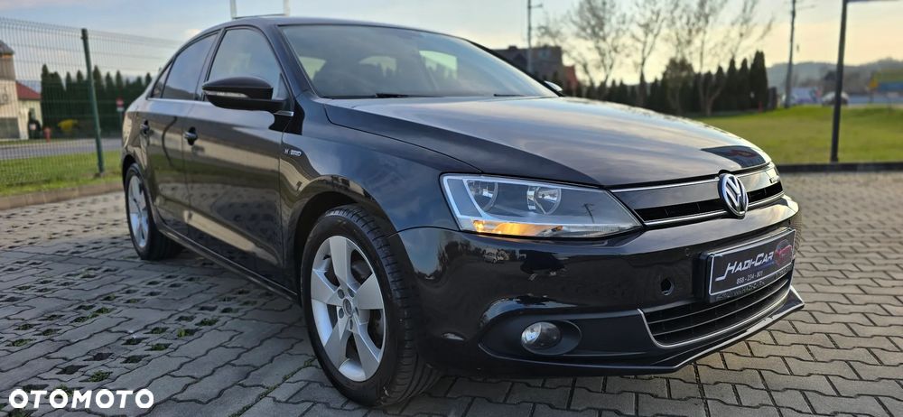 Volkswagen Jetta - 12