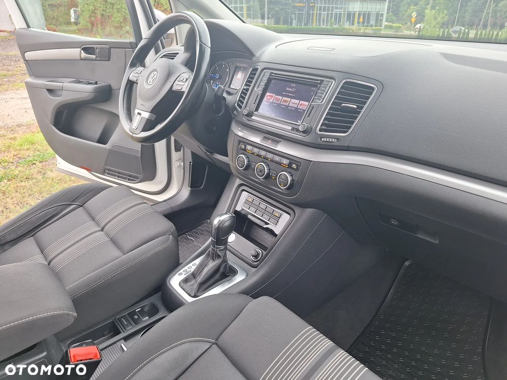 Volkswagen Sharan - 24