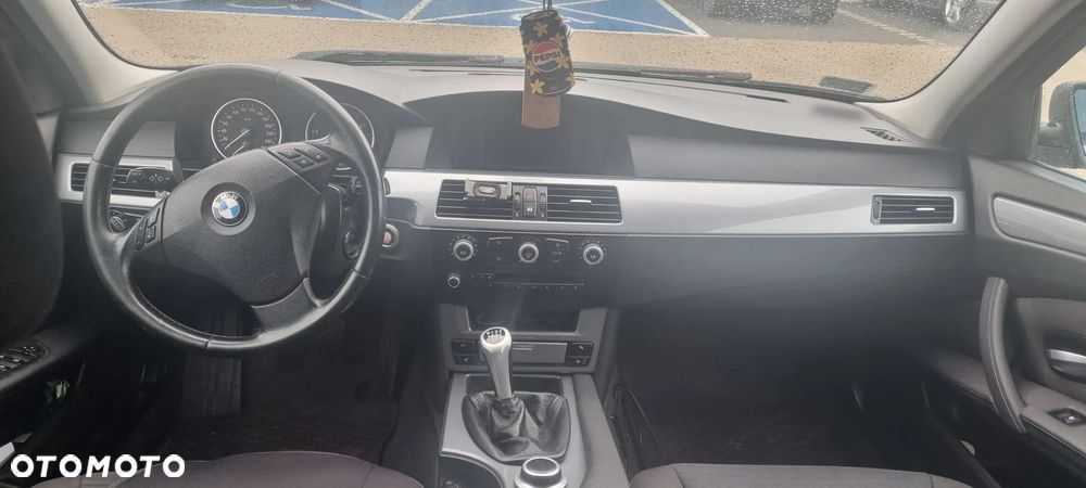 BMW Seria 5 520d - 3