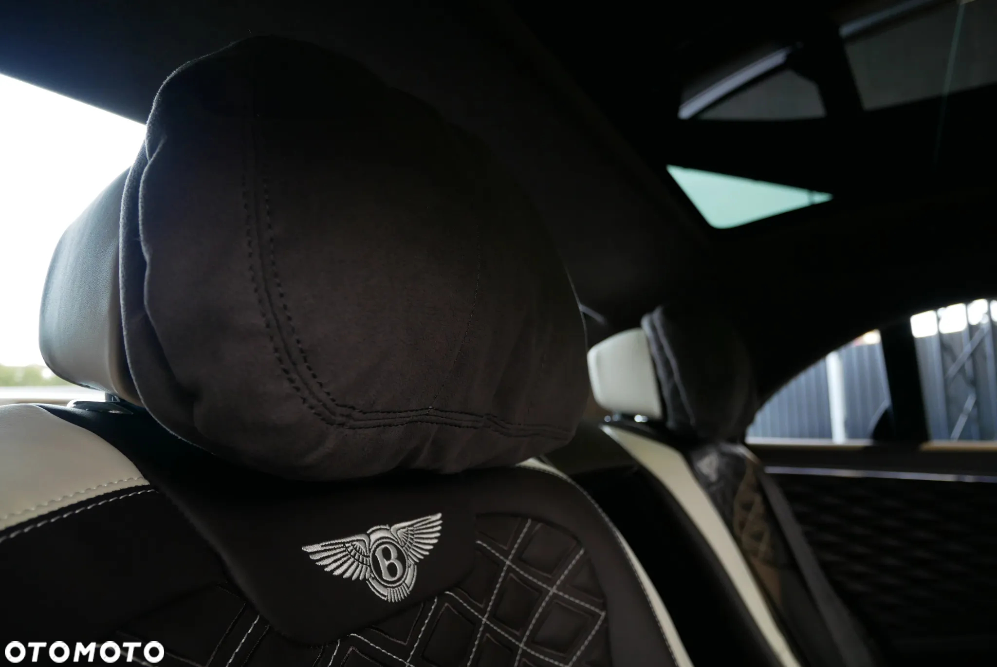 Bentley Flying Spur - 31