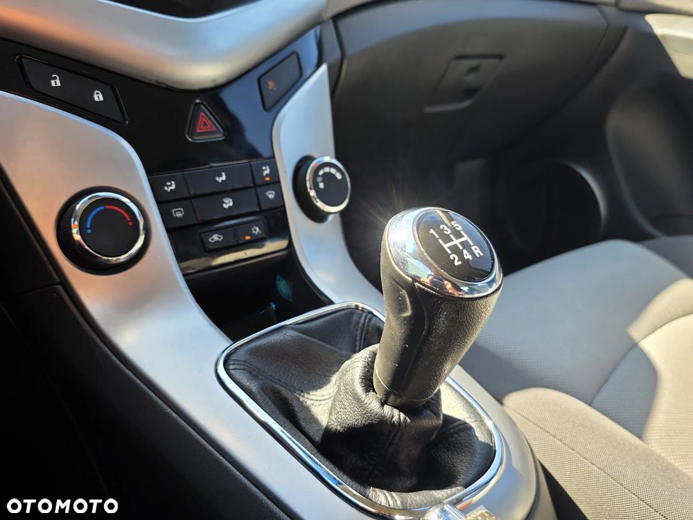 Chevrolet Cruze 2.0 VDCi LS - 19