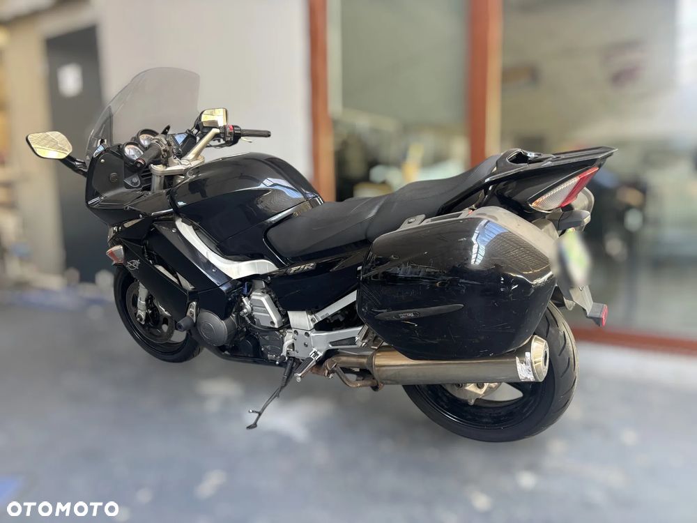 Yamaha FJR - 3