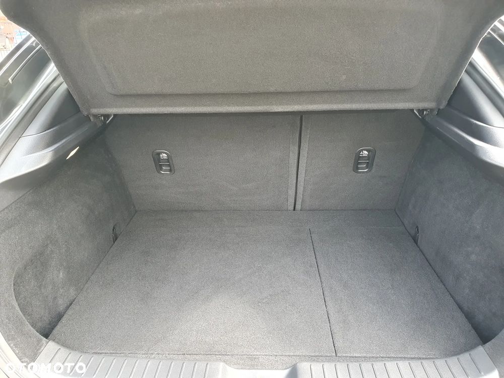 Mazda CX-30 e-SKYACTIV-G 2.0 M HYBRID 150 SELECTION - 29