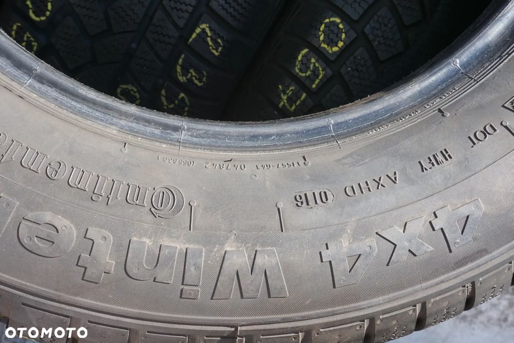 235 65 17 Continental Winter Contact 4x4 - 7