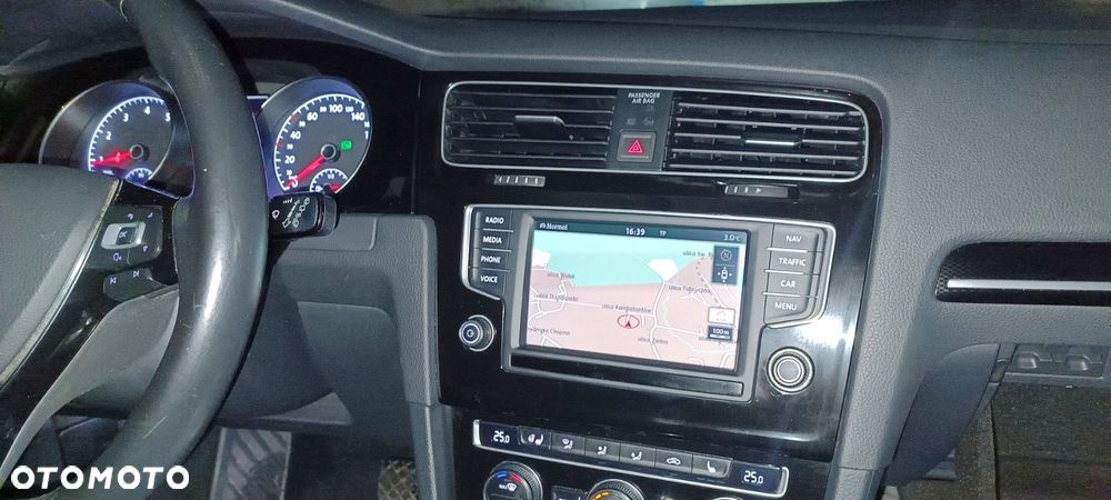 Volkswagen Golf 1.4 TSI BMT Highline DSG - 12