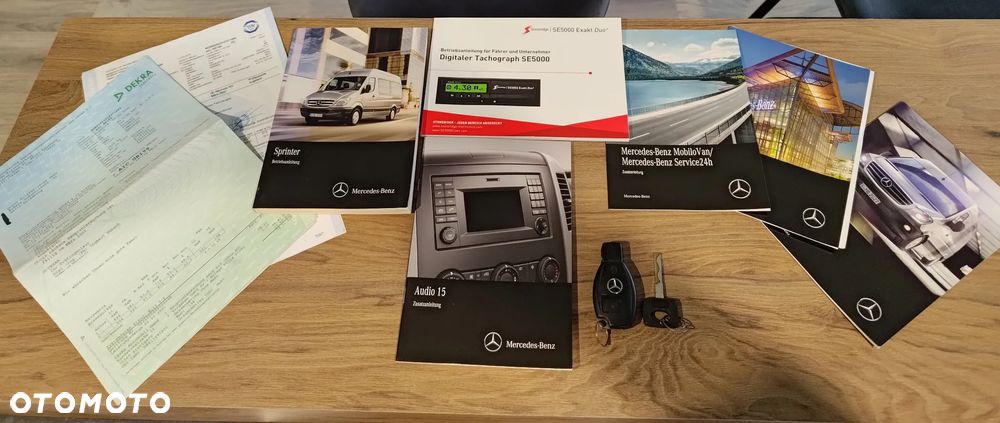 Mercedes-Benz Sprinter - 24