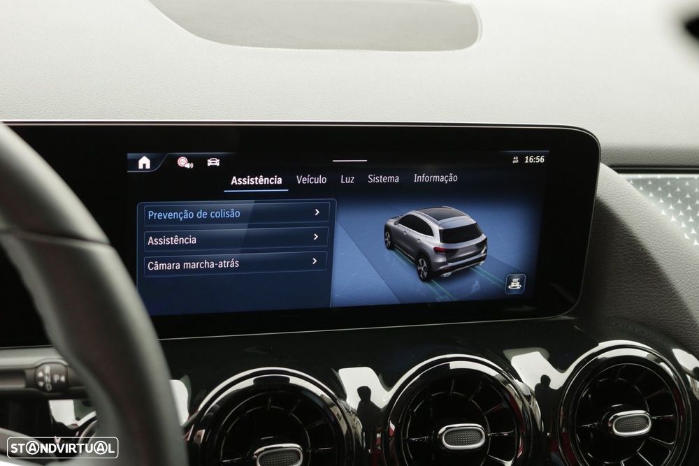 Mercedes-Benz GLA 180 d 8G-DCT - 54