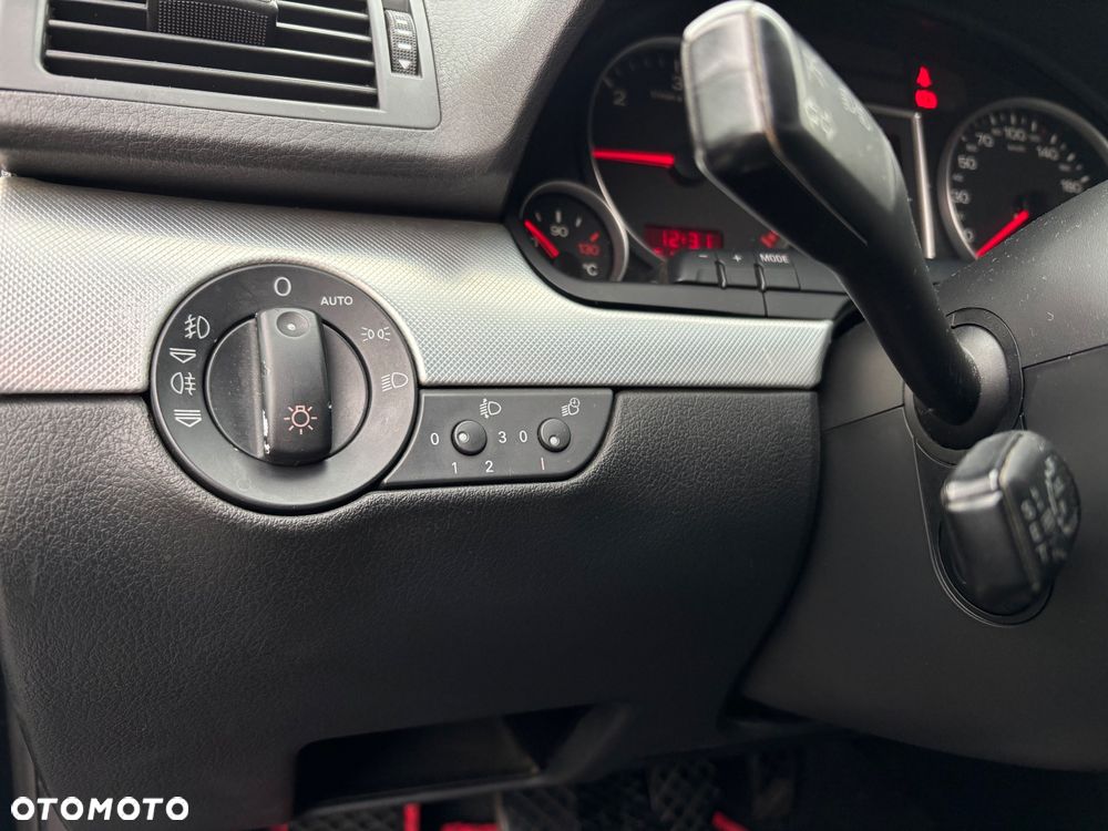 Audi A4 Avant 1.9 TDI - 8