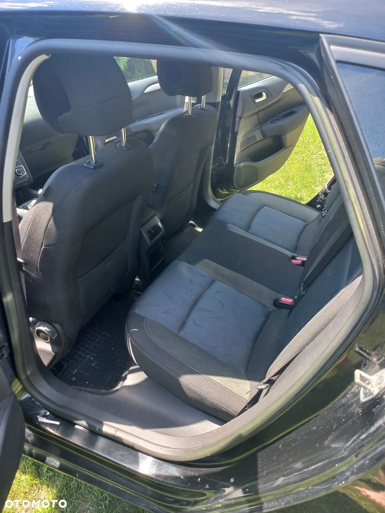 Citroën C4 1.6 HDi Exclusive - 5