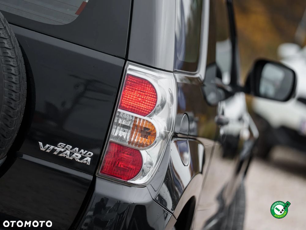 Suzuki Grand Vitara 1.6 - 13