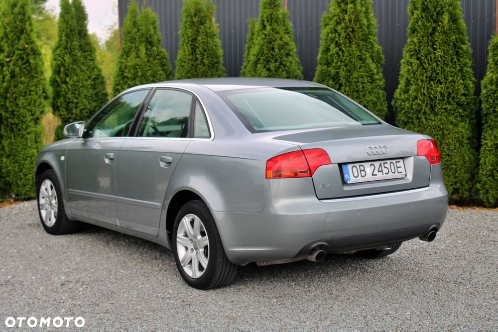 Audi A4 Limousine 2.0 T FSI quattro tiptronic - 8