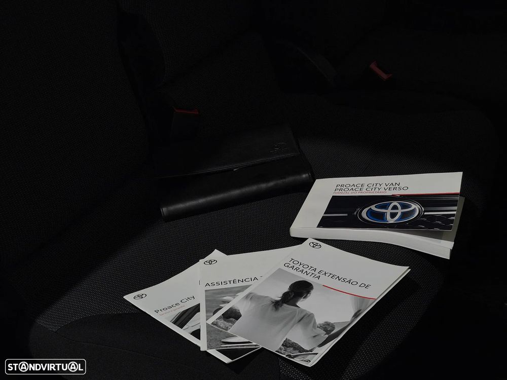 Toyota Proace 1.5D - 2022 - 3 LUG | GARANTIA | NACIONAL - 26