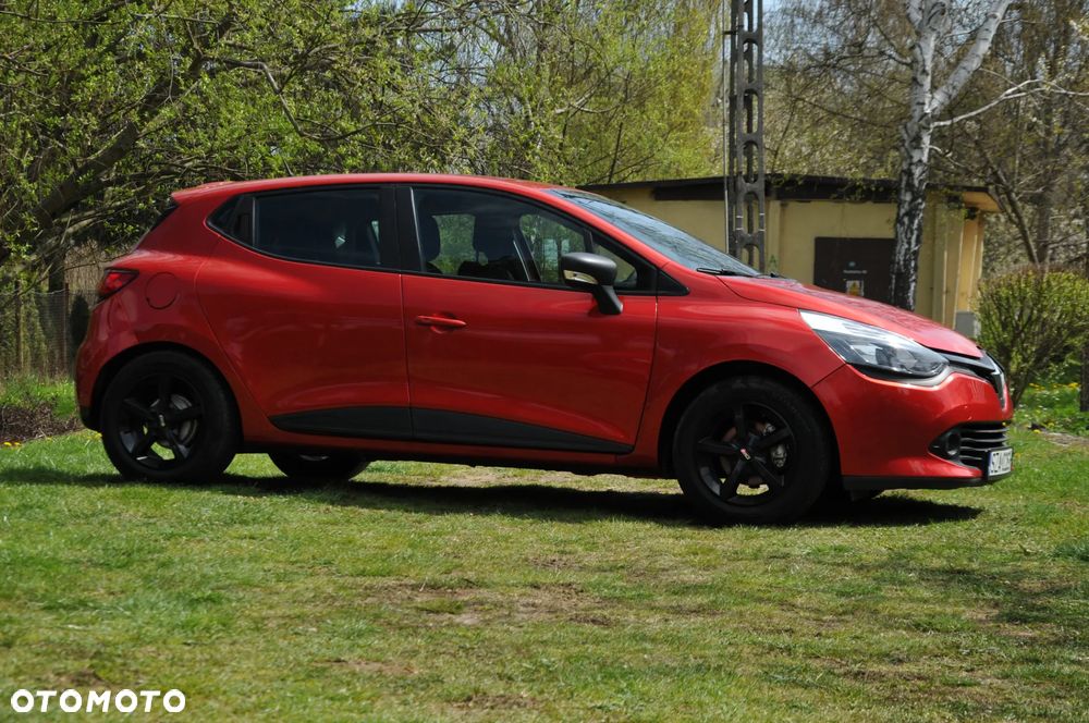Renault Clio 1.2 16V 75 LIMITED - 7