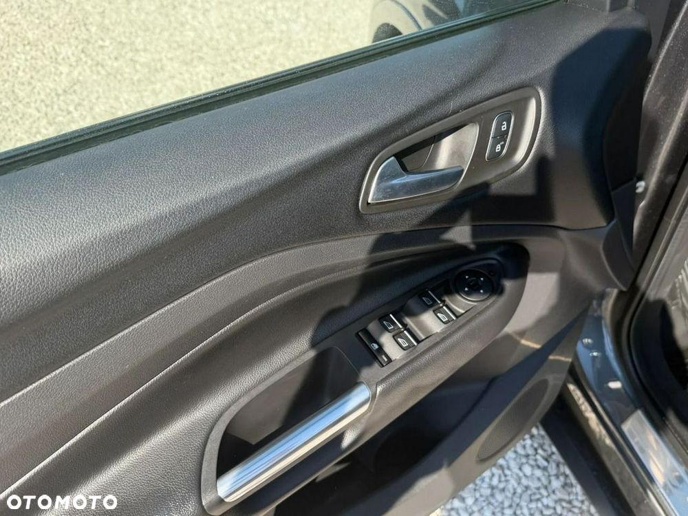 Ford Kuga 2.0 TDCi AWD ST-Line - 19