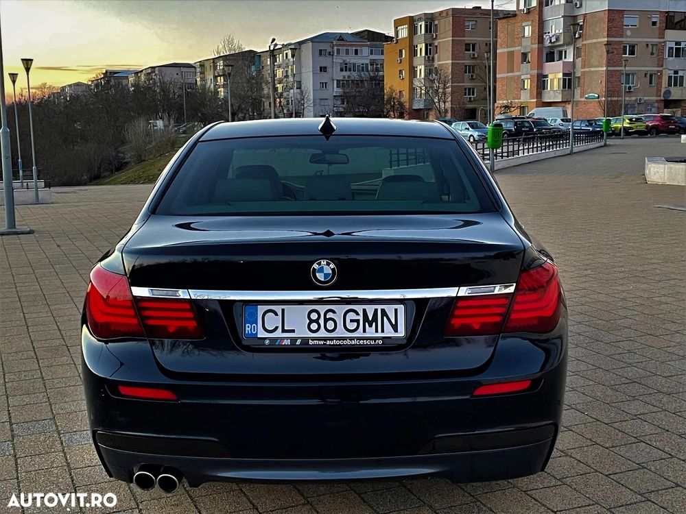 BMW Seria 7 - 8