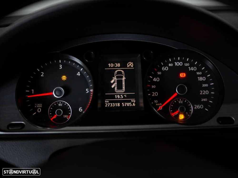 VW Passat Variant - 19