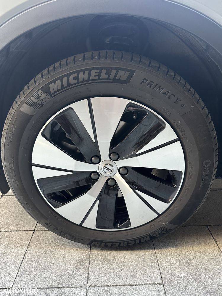 Volvo XC 40 B3 AT FWD MHEV Core - 15