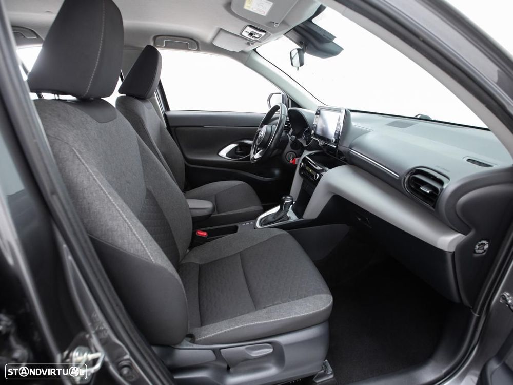 Toyota Yaris Cross 1.5 HDF Comfort Plus - 9