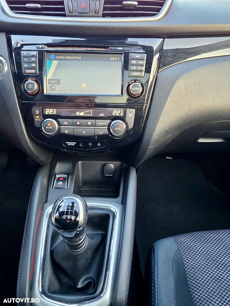 Nissan Qashqai 1.5 DCI TEKNA - 24