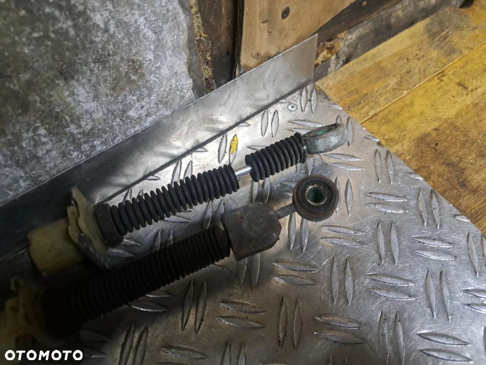 Wybierak dzwignia lewarek  biegow  Mini R56 R55 1,4i  1,6i - 2